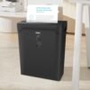 DELI T014 paper shredder with 5-sheet capacity